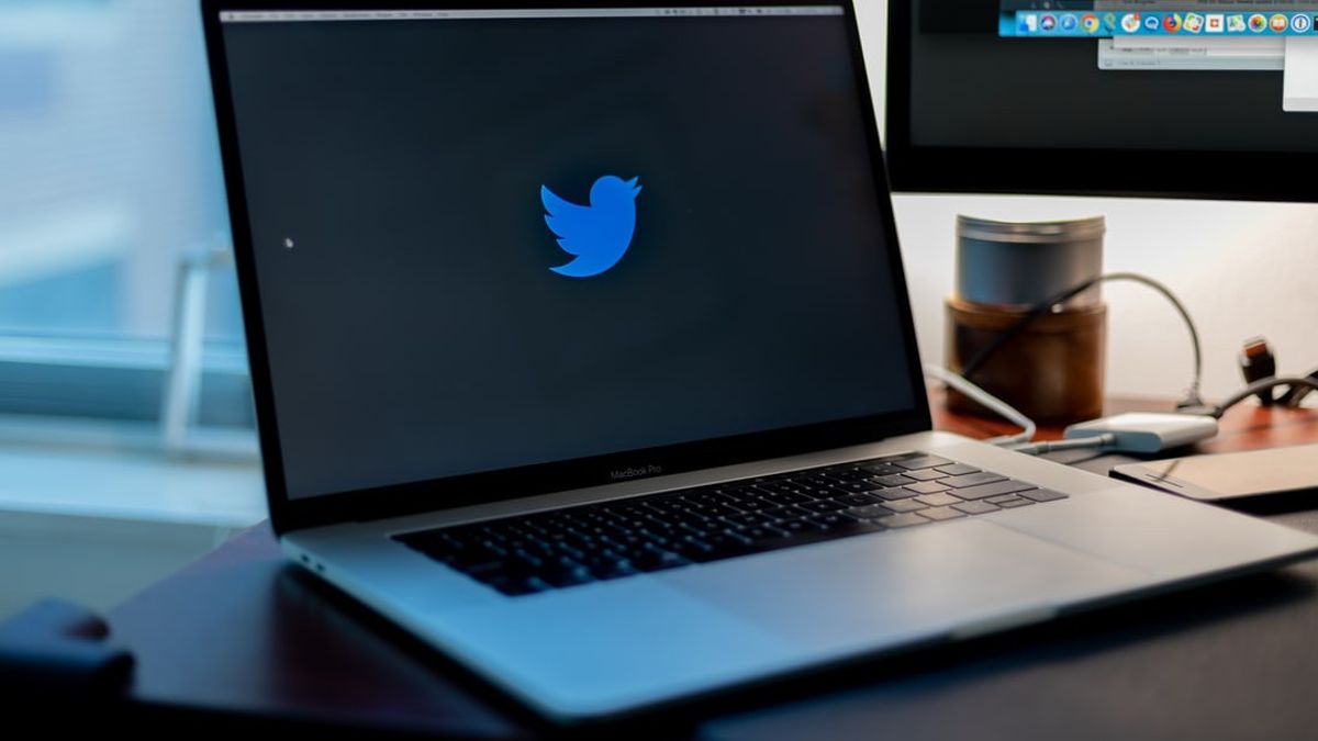 Twitter Collaborates with the FBI to Investigate World Famous Account Hacking Incidents