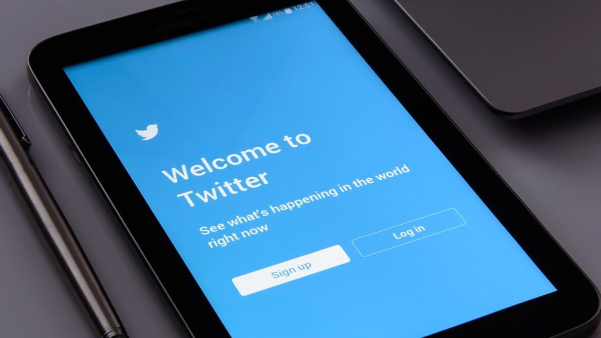 How to Secure a Twitter Account from Hackers' Hands