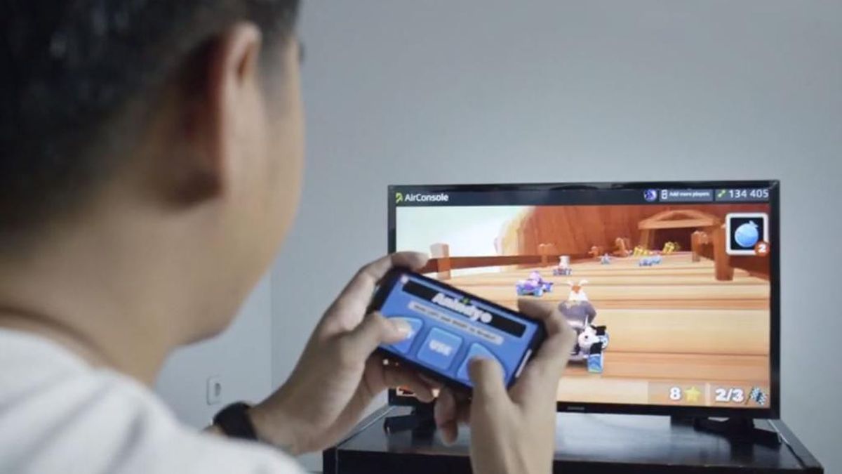 You can use XL Home to play games on TV via smartphone