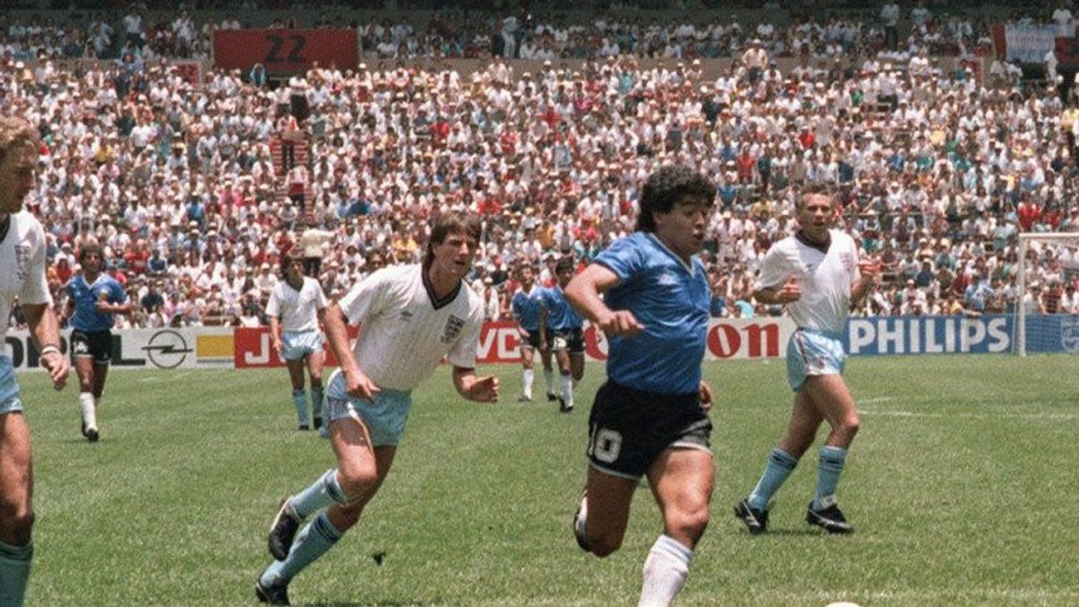 Get Diego Maradona Punch Goal PNG